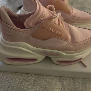 Balmain Women's Blush Pink Sneakers
